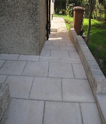 garden landscaping example of paving